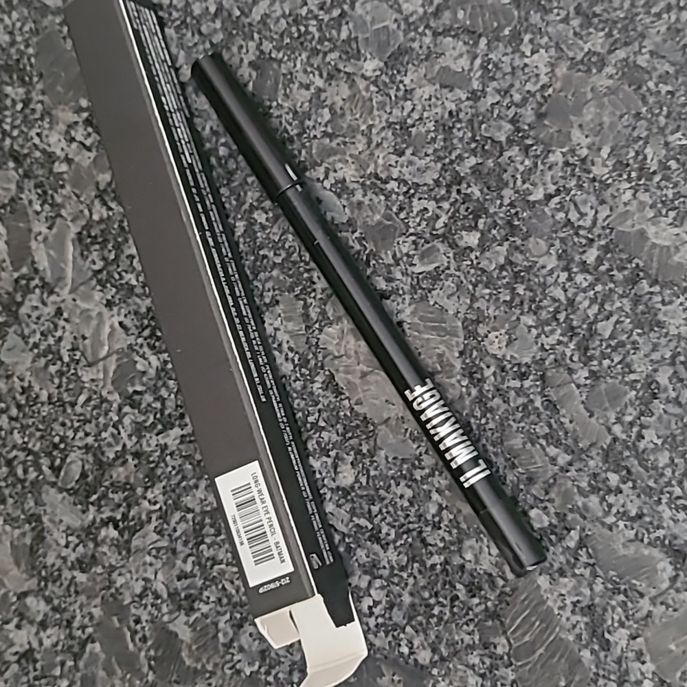 IL Makiage "Batman" Black Long Wear Eye Pencil - NEW - Picture 3 of 7